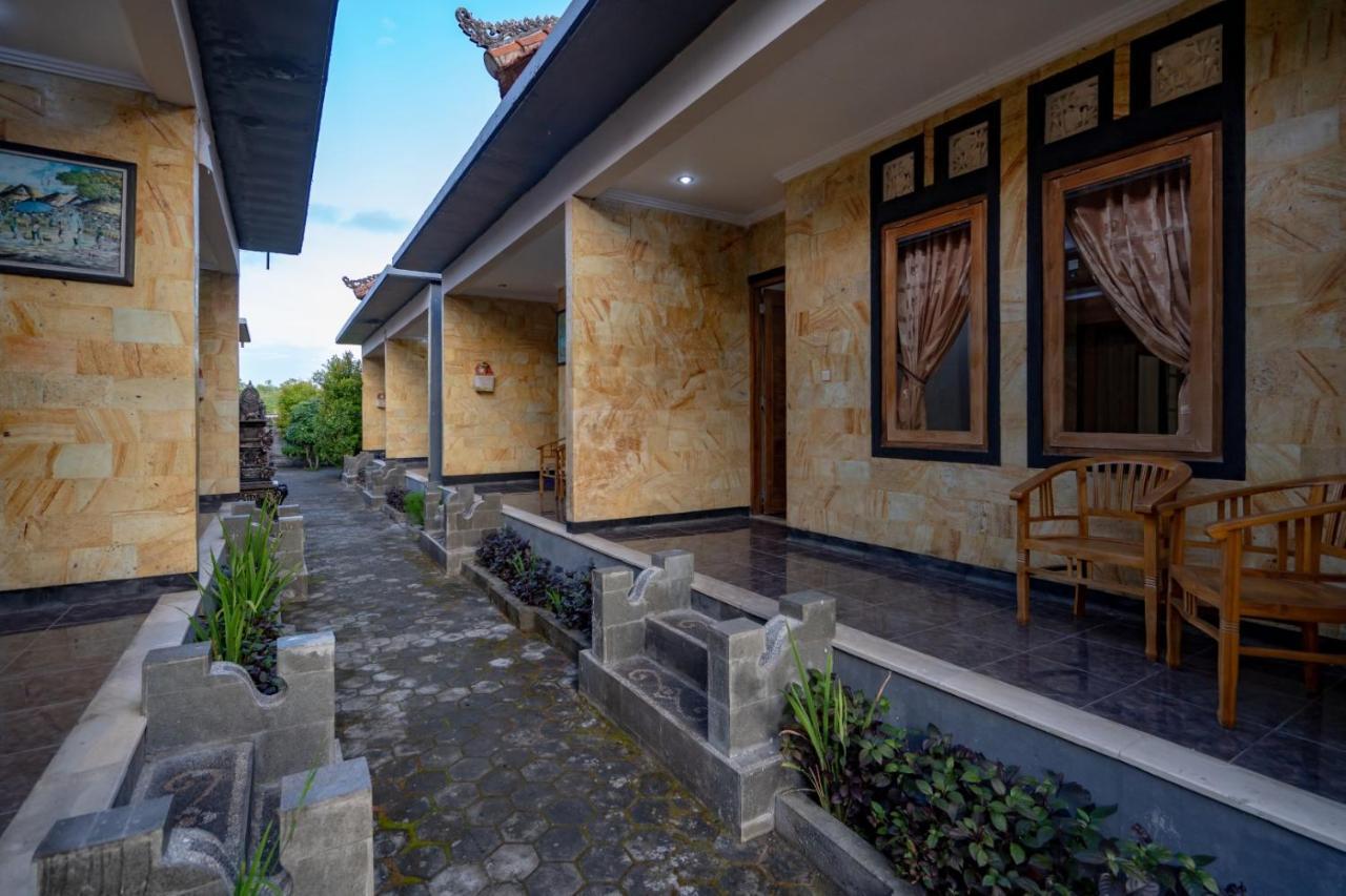Villa Amari By Wizzela Batumadeg Buitenkant foto