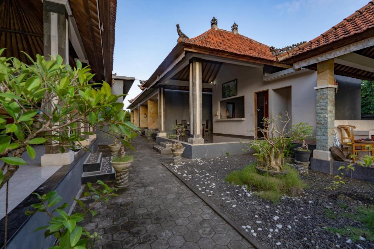 Villa Amari By Wizzela Batumadeg Buitenkant foto